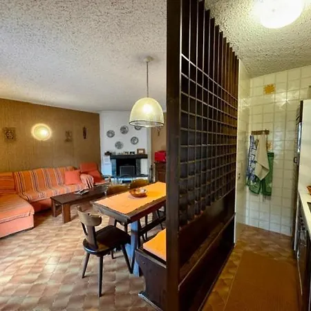 Casa *